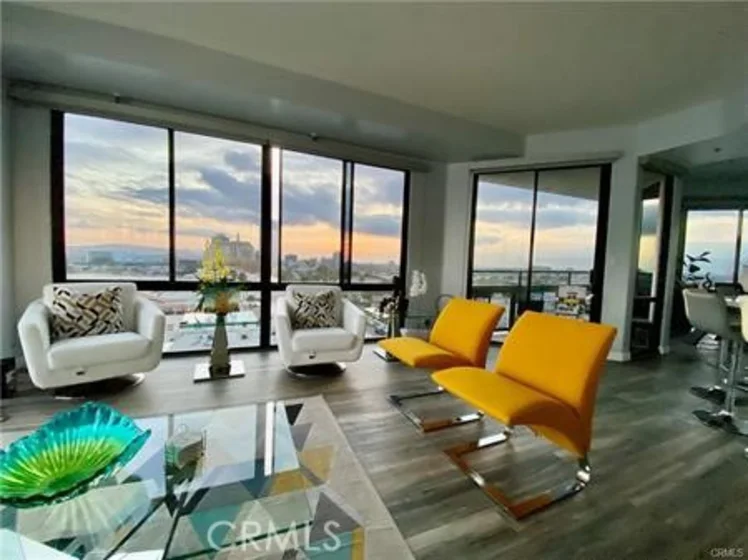 1310 E Ocean #906 photo 34