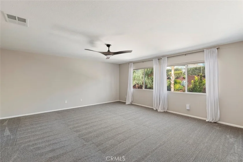 45000 Vine Cliff photo 45