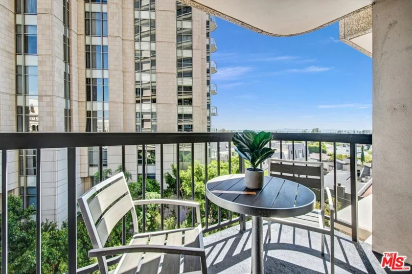 10790 Wilshire Boulevard #404 photo 27