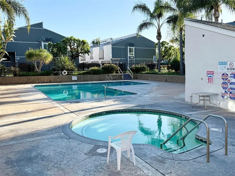 2720 W Segerstrom #D photo 32