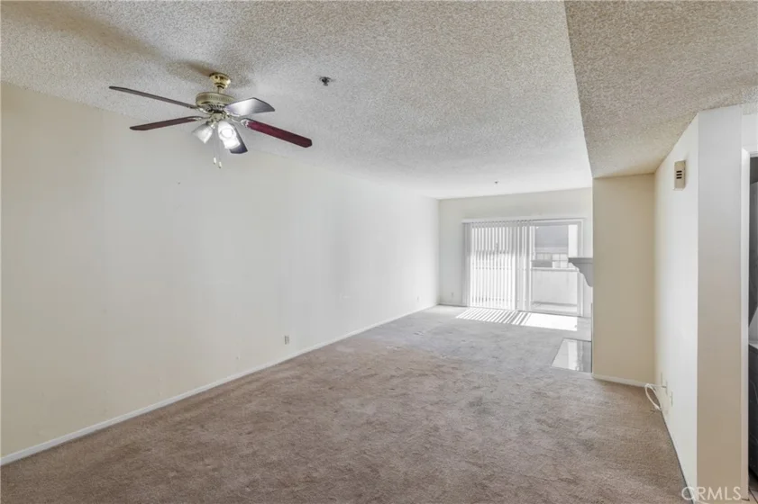 2915 Montrose Avenue #430 photo 10