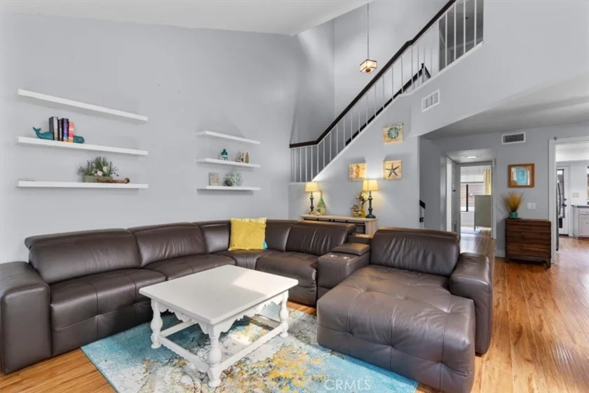 8520 Lake Knoll #C photo 1