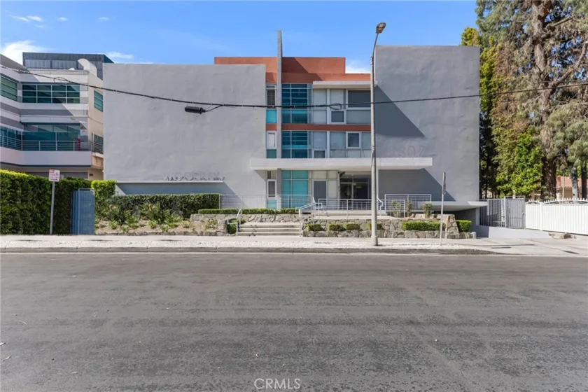 4807 Woodley Avenue #208 photo 34