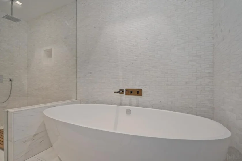 888 W E Street #3502 photo 37