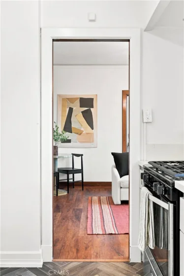 315 W 3rd #401 photo 11