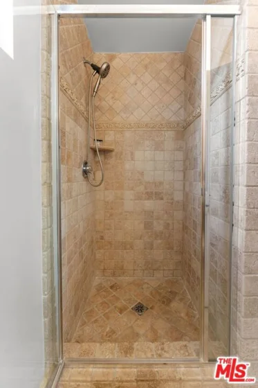 850 N Croft Avenue #302 photo 28