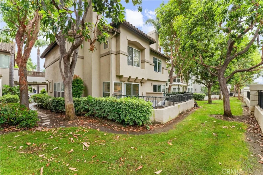 26435 Portola photo 1