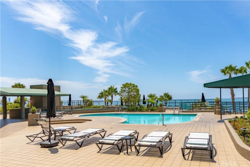 1310 E Ocean #401 photo 41