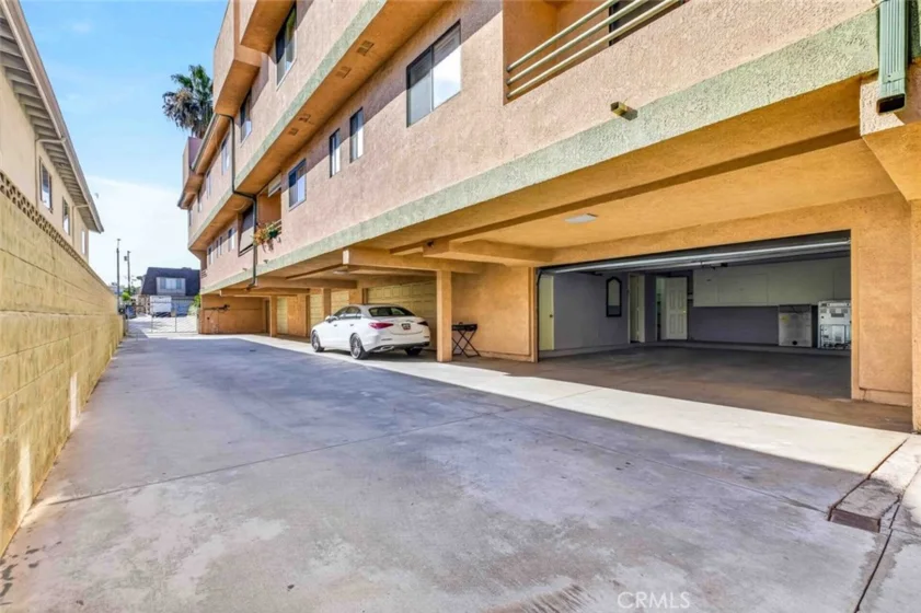 722 E Orange Grove Avenue #D photo 3