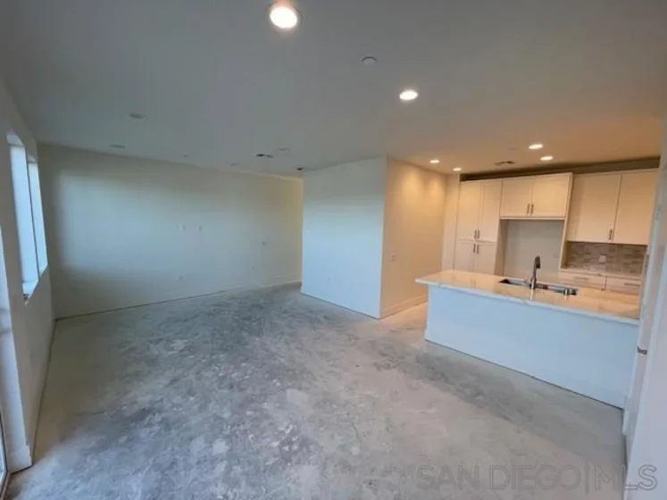 7714 Jasmine Court photo 3
