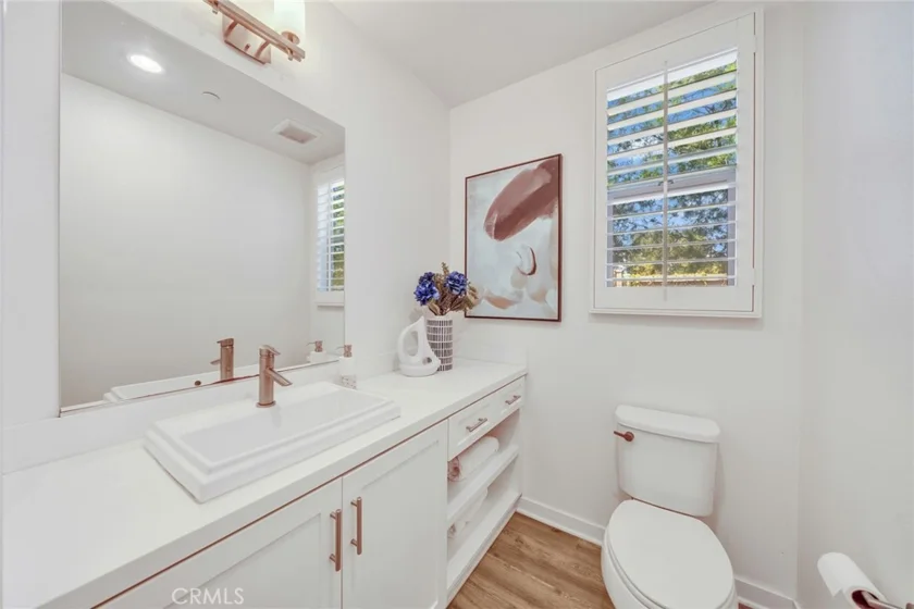 182 Finch photo 22