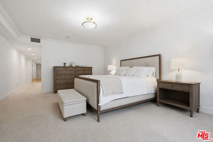 11908 Darlington Avenue #203 photo 9