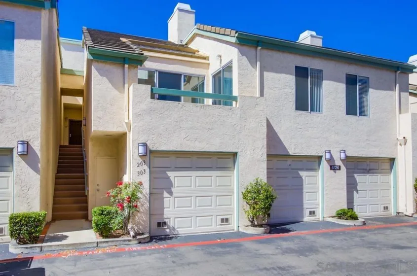 6126 Calle Mariselda 203 #203 photo 1