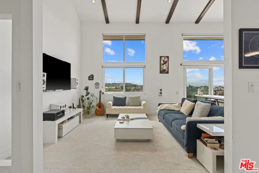 2385 Roscomare Road #F10 photo 24