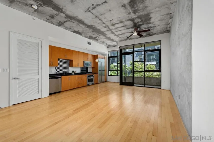 1050 Island Avenue #406 photo 6