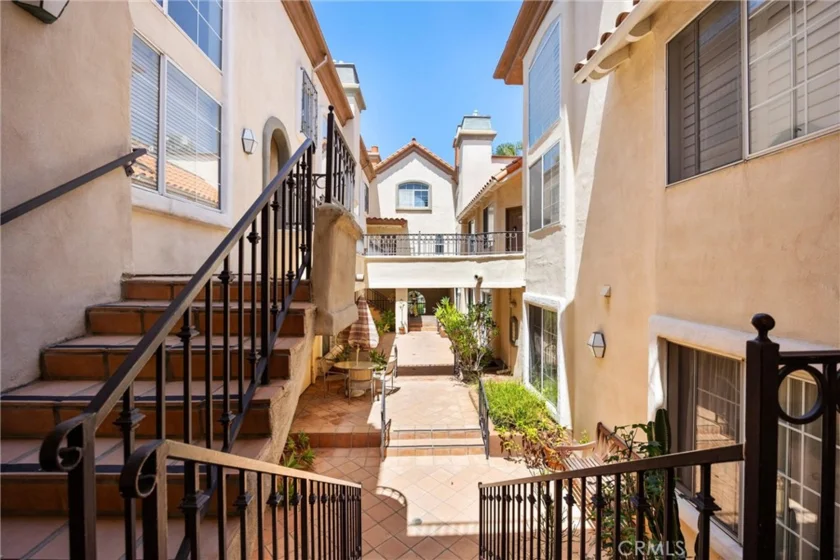 7122 La Tijera Boulevard #H101 photo 13