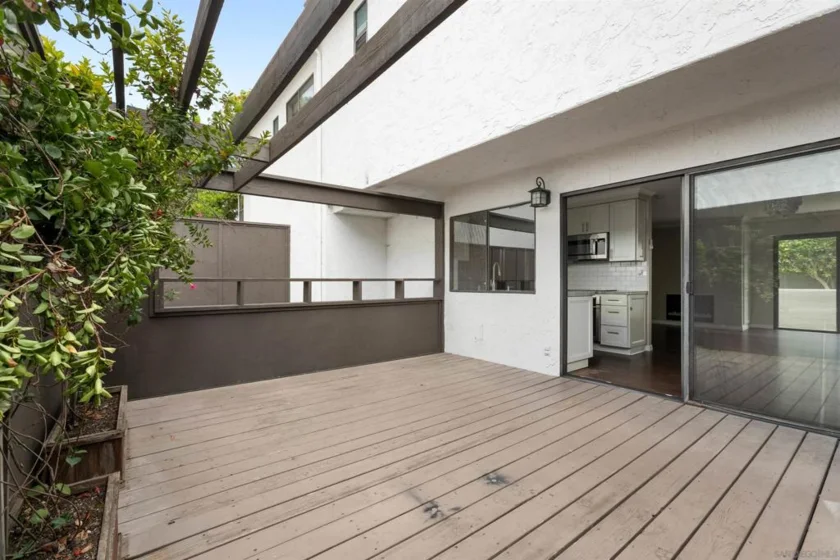 8746 Villa La Jolla Drive #51 photo 14
