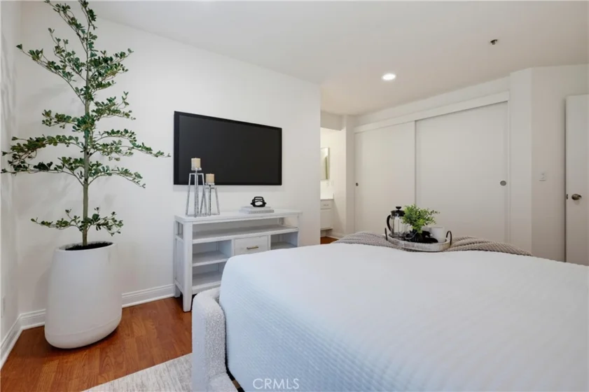 12555 Euclid Street #111 photo 33