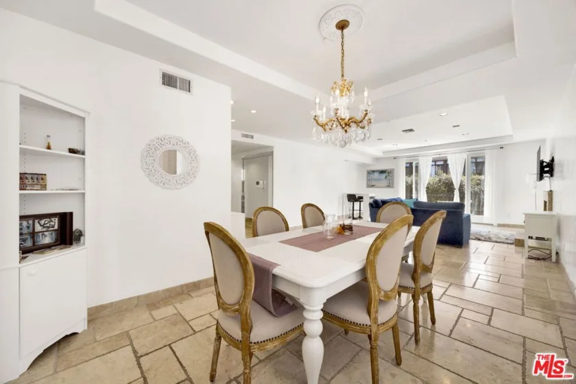 11952 Montana Avenue #303 photo 19