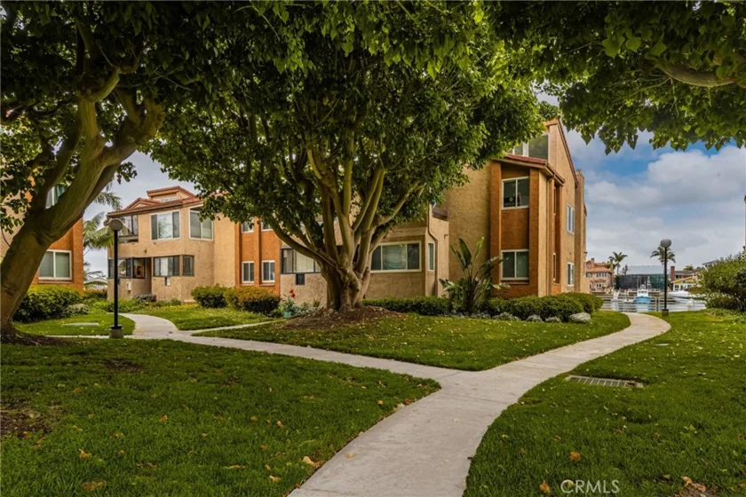 17110 Bluewater Lane photo 1