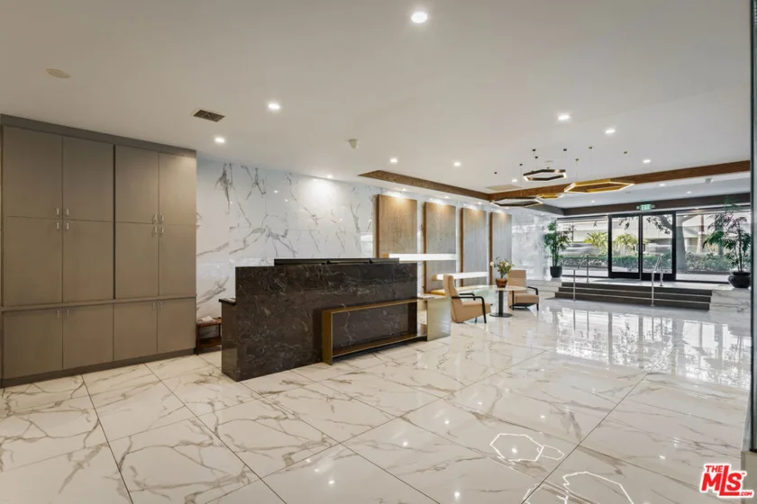 4460 Wilshire Boulevard #207 photo 4