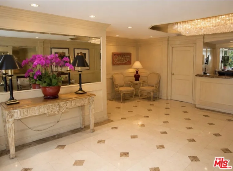 10751 Wilshire Boulevard #607 photo 4