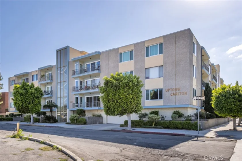 3695 Linden Avenue #3B photo 1