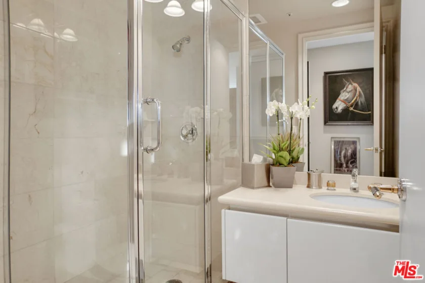 10380 Wilshire Boulevard #1501 photo 26