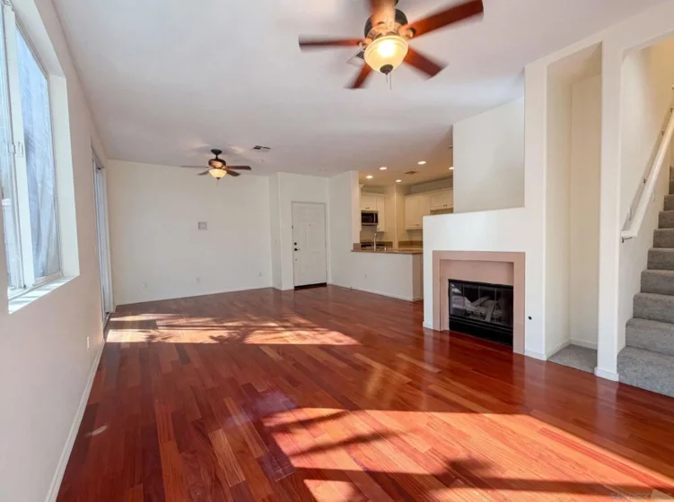 4099 Peninsula photo 9