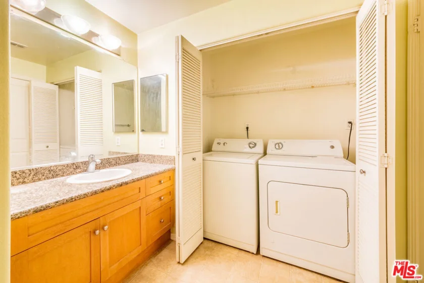 100 S Alameda Street #154 photo 7