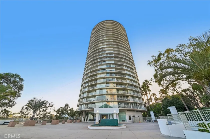 700 E Ocean Boulevard #1208 photo 2