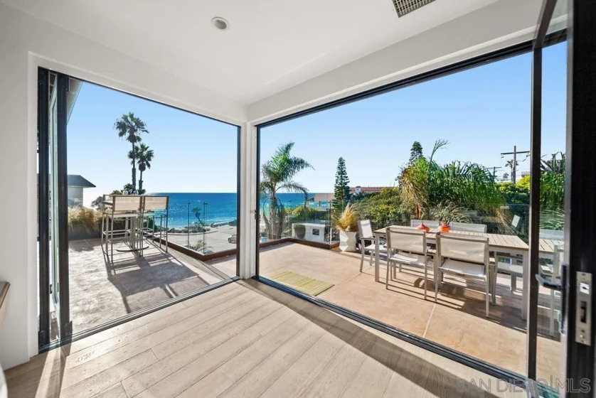 231 Bonair Street photo 45