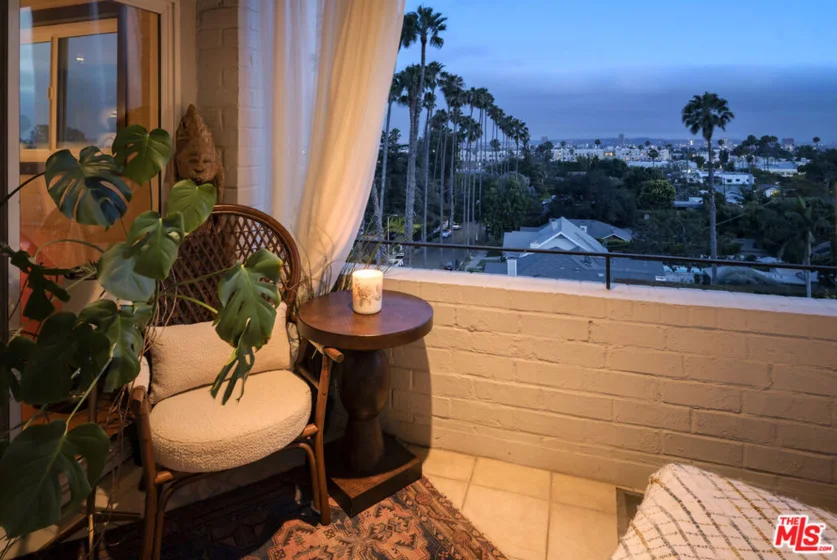 7560 Hollywood Boulevard #PH409 photo 25
