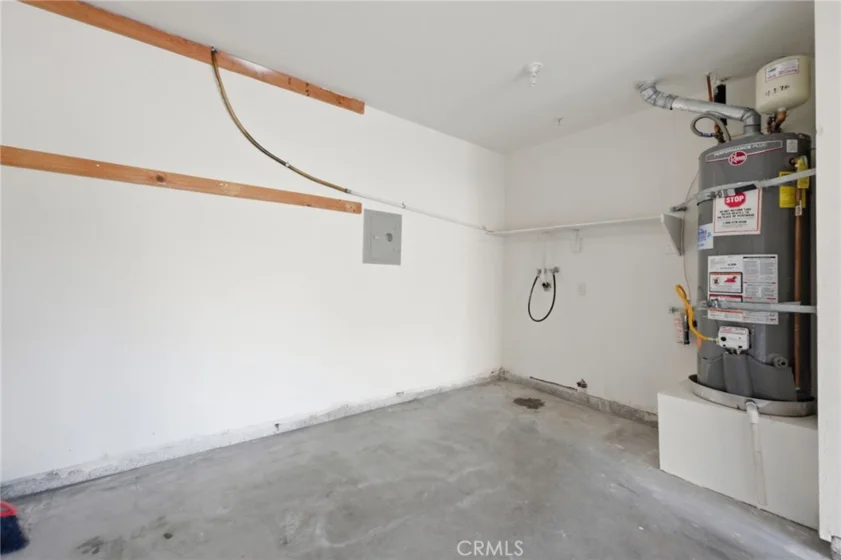 157 California Court photo 41