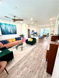 18449 W Mural Photo