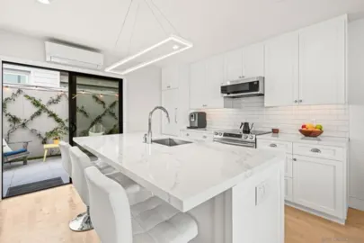 909 Olive Avenue Photo