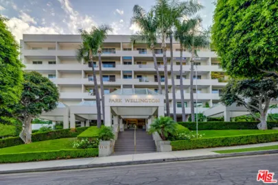 1131 Alta Loma Road #208 Photo