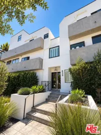 839 Larrabee Street #2 Photo