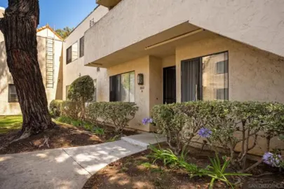 363 N Melrose #A Photo