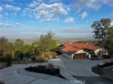 41525 Avenida Ortega Photo