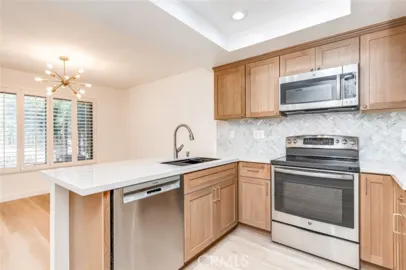 933 Creekside Photo
