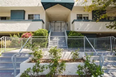 21529 Saticoy Street #217 Photo