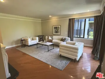 4752 Park Encino Lane #212 Photo