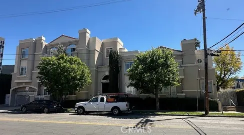 4630 Woodley Avenue #205 Photo
