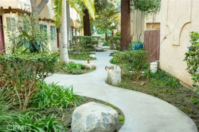 17135 Roscoe Boulevard #7 Photo