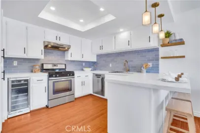 765 W 26th #211 Photo