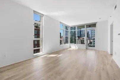 427 9th Avenue #806 Photo