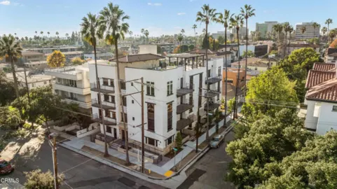 139 S Oak Knoll Avenue #203 Photo