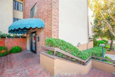 460 Oak Photo