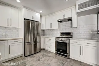 7924 Woodman Avenue #22 Photo